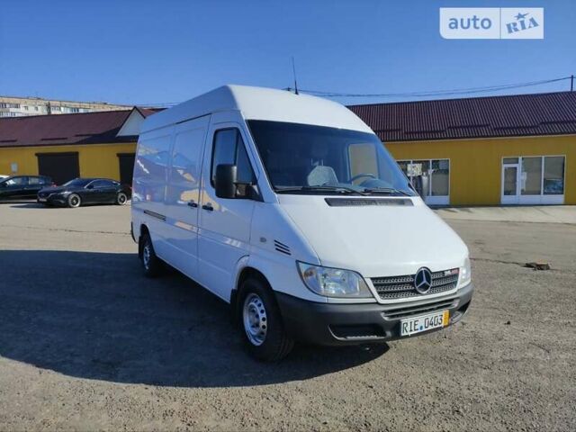 Мерседес Sprinter, объемом двигателя 0 л и пробегом 297 тыс. км за 15800 $, фото 3 на Automoto.ua