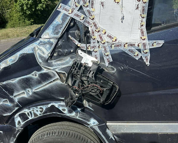 Мерседес Sprinter, об'ємом двигуна 0 л та пробігом 300 тис. км за 11000 $, фото 2 на Automoto.ua