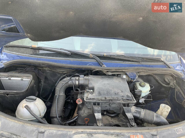 Мерседес Sprinter, объемом двигателя 2.2 л и пробегом 360 тыс. км за 9999 $, фото 5 на Automoto.ua