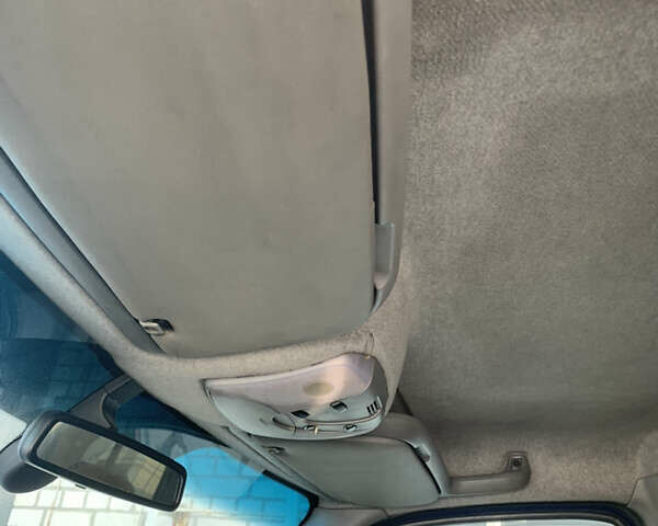 Мерседес Sprinter, объемом двигателя 2.2 л и пробегом 360 тыс. км за 9999 $, фото 16 на Automoto.ua