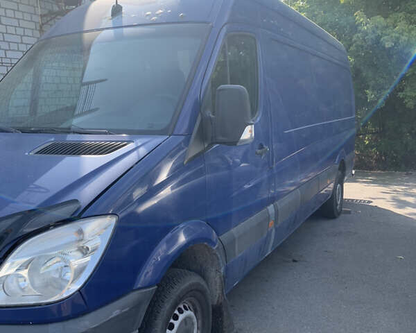 Мерседес Sprinter, объемом двигателя 2.2 л и пробегом 360 тыс. км за 9999 $, фото 2 на Automoto.ua