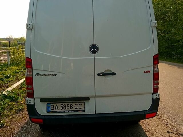 Мерседес Sprinter, объемом двигателя 2.1 л и пробегом 603 тыс. км за 13470 $, фото 2 на Automoto.ua
