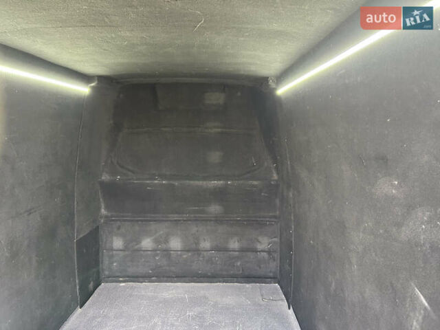 Мерседес Sprinter, объемом двигателя 3 л и пробегом 465 тыс. км за 22700 $, фото 4 на Automoto.ua