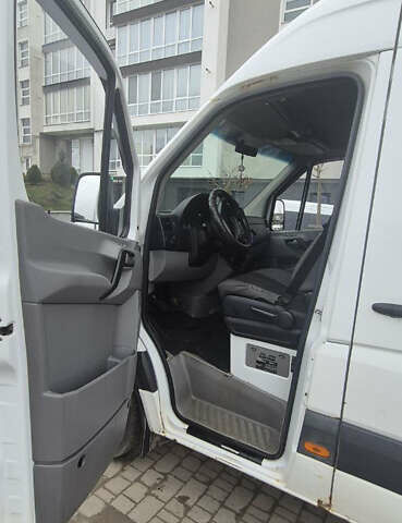 Мерседес Sprinter, объемом двигателя 2.1 л и пробегом 510 тыс. км за 8300 $, фото 14 на Automoto.ua