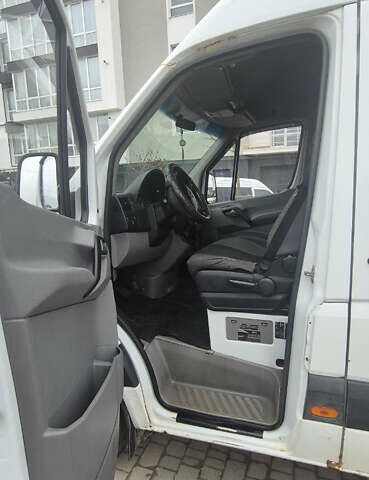 Мерседес Sprinter, объемом двигателя 2.1 л и пробегом 510 тыс. км за 8300 $, фото 17 на Automoto.ua