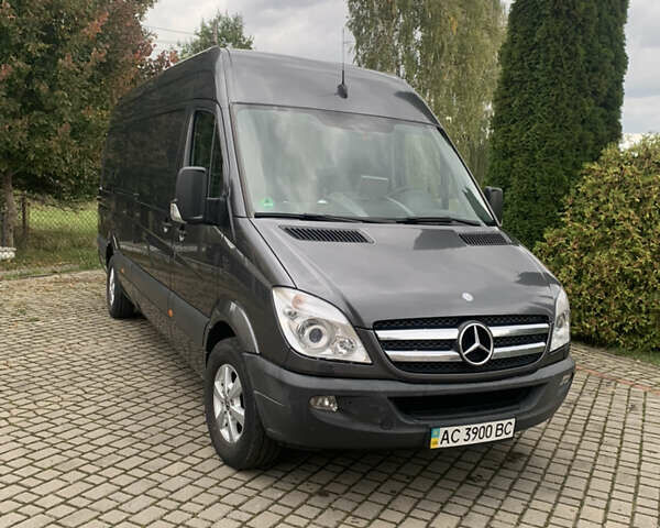 Мерседес Sprinter, объемом двигателя 3 л и пробегом 579 тыс. км за 24999 $, фото 2 на Automoto.ua