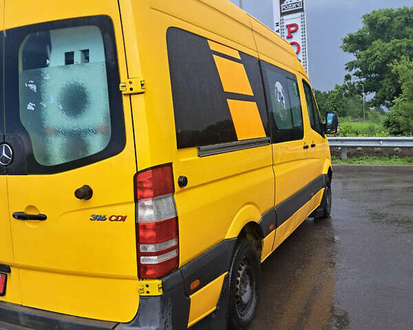 Мерседес Sprinter, объемом двигателя 2.2 л и пробегом 252 тыс. км за 10500 $, фото 6 на Automoto.ua