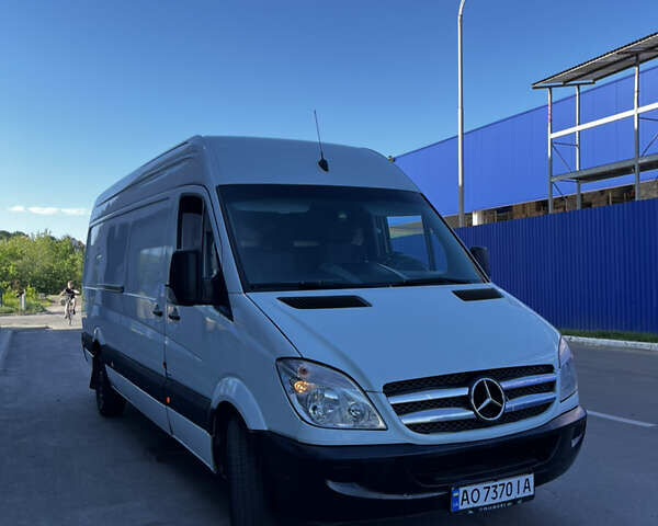 Мерседес Sprinter, объемом двигателя 3.2 л и пробегом 365 тыс. км за 21500 $, фото 1 на Automoto.ua