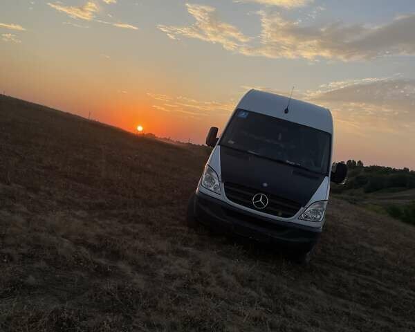 Мерседес Sprinter, объемом двигателя 2.1 л и пробегом 301 тыс. км за 14500 $, фото 2 на Automoto.ua