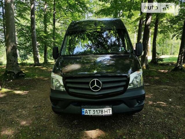 Мерседес Sprinter, объемом двигателя 0 л и пробегом 377 тыс. км за 13700 $, фото 2 на Automoto.ua