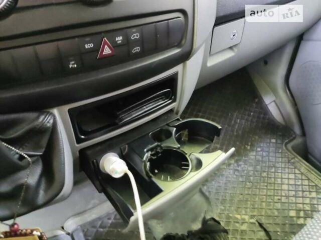 Мерседес Sprinter, объемом двигателя 0 л и пробегом 377 тыс. км за 13700 $, фото 36 на Automoto.ua