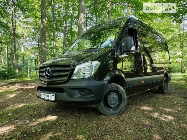 Мерседес Sprinter, объемом двигателя 0 л и пробегом 377 тыс. км за 13700 $, фото 1 на Automoto.ua