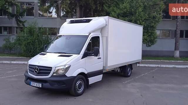 Мерседес Sprinter, объемом двигателя 2.2 л и пробегом 255 тыс. км за 19900 $, фото 4 на Automoto.ua