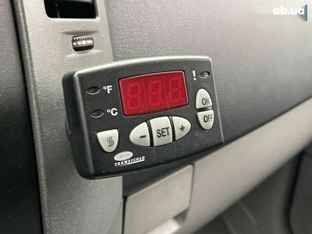 Мерседес Sprinter, объемом двигателя 0 л и пробегом 260 тыс. км за 17500 $, фото 16 на Automoto.ua