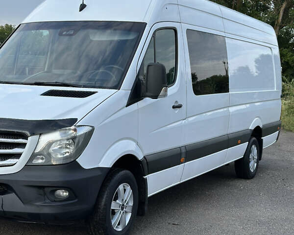 Мерседес Sprinter, объемом двигателя 3 л и пробегом 316 тыс. км за 30000 $, фото 4 на Automoto.ua