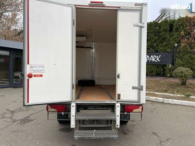 Мерседес Sprinter, объемом двигателя 0 л и пробегом 260 тыс. км за 16300 $, фото 7 на Automoto.ua