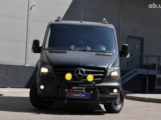 Мерседес Sprinter, объемом двигателя 2.1 л и пробегом 238 тыс. км за 17500 $, фото 4 на Automoto.ua