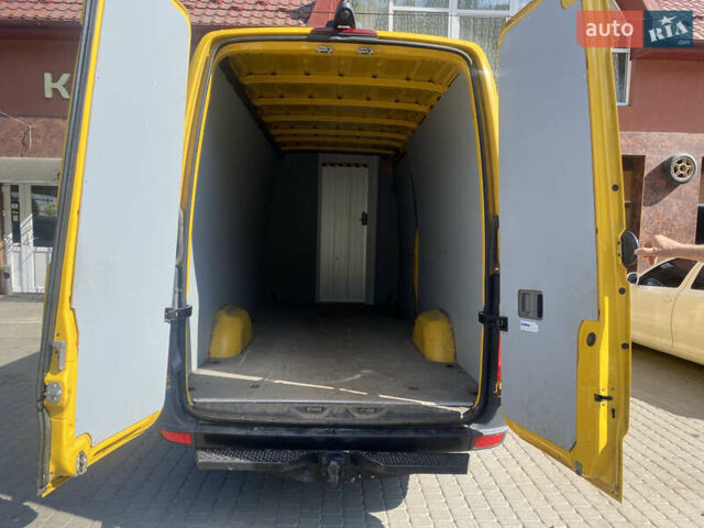 Мерседес Sprinter, объемом двигателя 2.2 л и пробегом 310 тыс. км за 18800 $, фото 13 на Automoto.ua