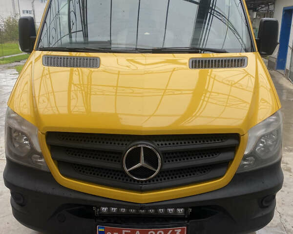 Мерседес Sprinter, объемом двигателя 2.2 л и пробегом 310 тыс. км за 18800 $, фото 3 на Automoto.ua