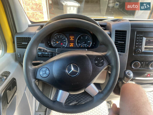 Мерседес Sprinter, объемом двигателя 2.2 л и пробегом 310 тыс. км за 18800 $, фото 9 на Automoto.ua