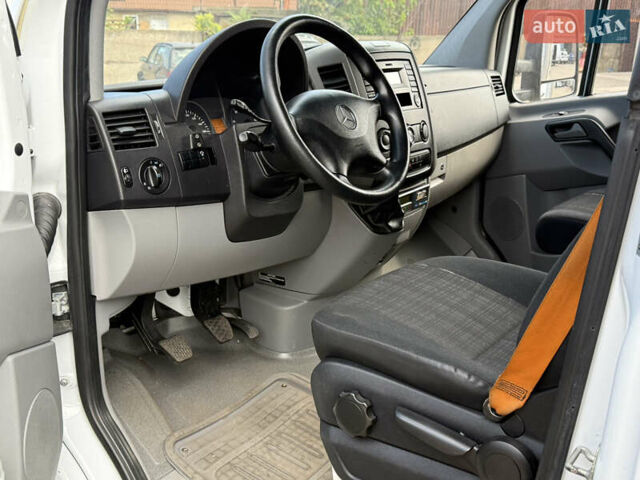 Мерседес Sprinter, объемом двигателя 0 л и пробегом 216 тыс. км за 22000 $, фото 5 на Automoto.ua