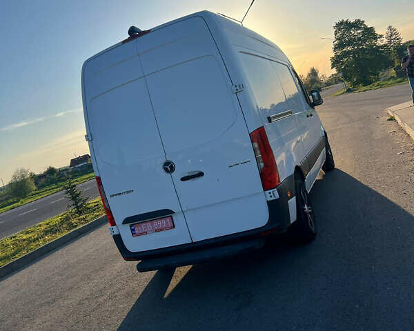 Мерседес Sprinter, об'ємом двигуна 2.2 л та пробігом 210 тис. км за 22900 $, фото 4 на Automoto.ua