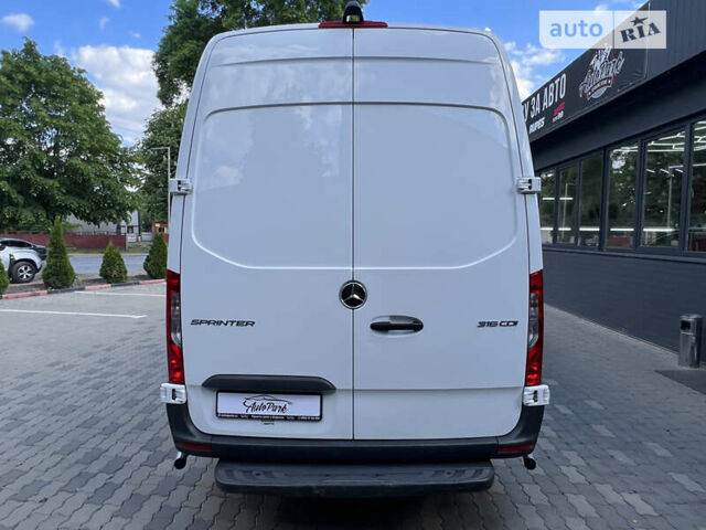 Мерседес Sprinter, объемом двигателя 2.2 л и пробегом 308 тыс. км за 27500 $, фото 8 на Automoto.ua