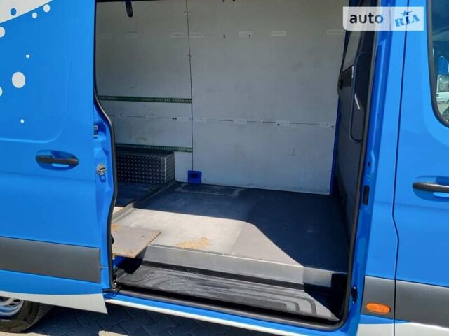 Мерседес Sprinter, об'ємом двигуна 2.1 л та пробігом 286 тис. км за 28500 $, фото 17 на Automoto.ua