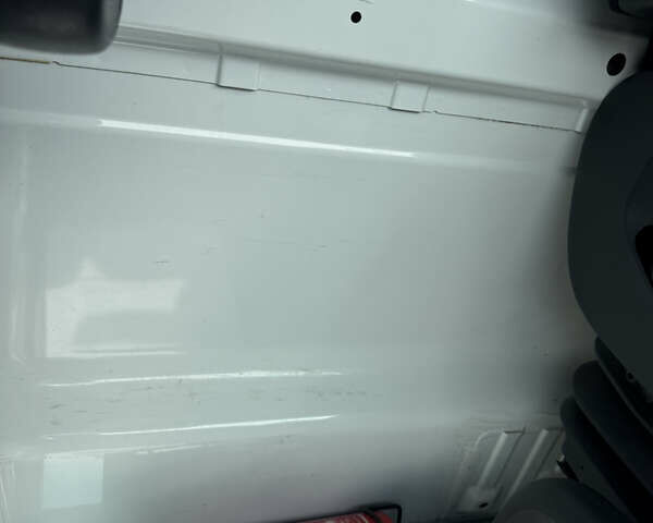 Мерседес Sprinter, объемом двигателя 0 л и пробегом 175 тыс. км за 31829 $, фото 13 на Automoto.ua