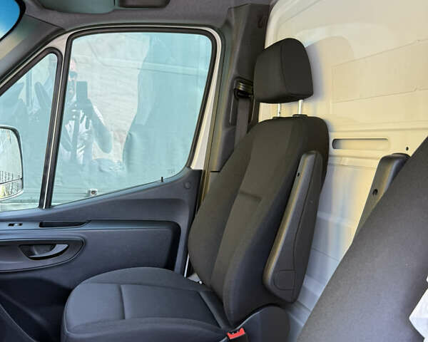 Мерседес Sprinter, объемом двигателя 0 л и пробегом 179 тыс. км за 32558 $, фото 3 на Automoto.ua