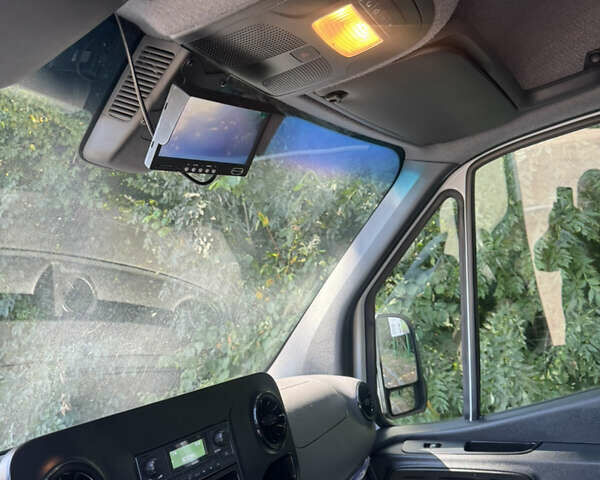 Мерседес Sprinter, объемом двигателя 2.14 л и пробегом 148 тыс. км за 25500 $, фото 12 на Automoto.ua