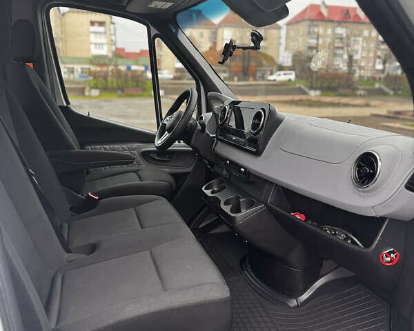 Мерседес Sprinter, объемом двигателя 3 л и пробегом 170 тыс. км за 37500 $, фото 17 на Automoto.ua