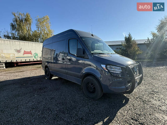 Мерседес Sprinter, объемом двигателя 3 л и пробегом 382 тыс. км за 25000 $, фото 1 на Automoto.ua