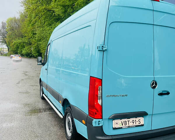 Мерседес Sprinter, об'ємом двигуна 2.2 л та пробігом 254 тис. км за 27500 $, фото 6 на Automoto.ua