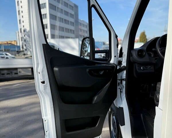 Мерседес Sprinter, объемом двигателя 2.2 л и пробегом 111 тыс. км за 34500 $, фото 16 на Automoto.ua
