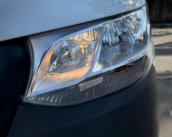Мерседес Sprinter, объемом двигателя 2.2 л и пробегом 111 тыс. км за 34500 $, фото 9 на Automoto.ua