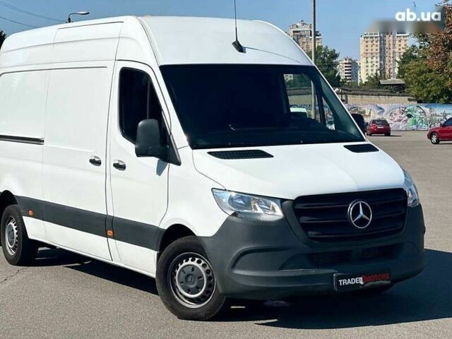 Мерседес Sprinter, объемом двигателя 2.1 л и пробегом 204 тыс. км за 22490 $, фото 2 на Automoto.ua