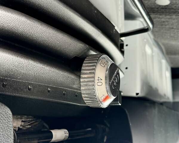 Мерседес Sprinter, об'ємом двигуна 2 л та пробігом 216 тис. км за 27999 $, фото 10 на Automoto.ua