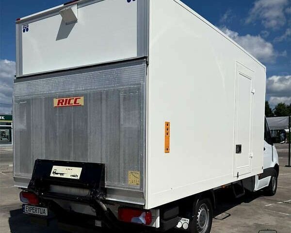 Мерседес Sprinter, объемом двигателя 2.2 л и пробегом 111 тыс. км за 34999 $, фото 2 на Automoto.ua