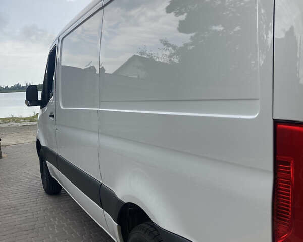 Мерседес Sprinter, об'ємом двигуна 2.99 л та пробігом 83 тис. км за 35000 $, фото 3 на Automoto.ua