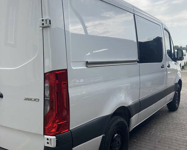 Мерседес Sprinter, об'ємом двигуна 2.99 л та пробігом 83 тис. км за 35000 $, фото 4 на Automoto.ua