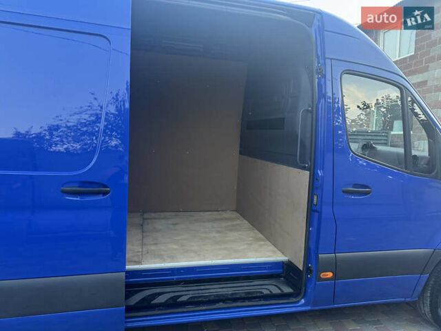 Мерседес Sprinter, об'ємом двигуна 2.2 л та пробігом 223 тис. км за 23800 $, фото 15 на Automoto.ua