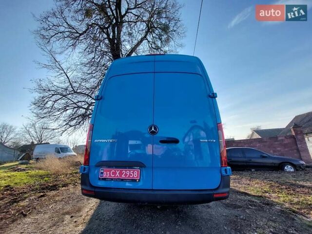 Мерседес Sprinter, объемом двигателя 2.99 л и пробегом 350 тыс. км за 35000 $, фото 4 на Automoto.ua