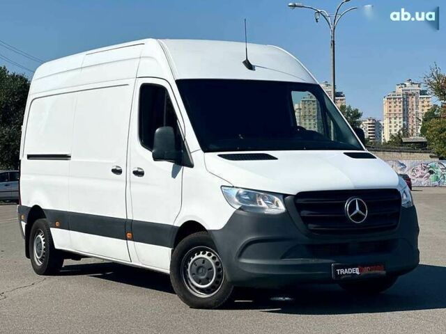 Мерседес Sprinter, объемом двигателя 2.1 л и пробегом 204 тыс. км за 22490 $, фото 1 на Automoto.ua