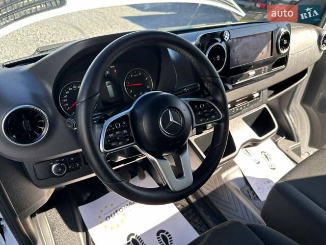 Мерседес Sprinter, объемом двигателя 2.2 л и пробегом 169 тыс. км за 29900 $, фото 33 на Automoto.ua
