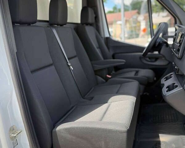 Мерседес Sprinter, объемом двигателя 2.2 л и пробегом 111 тыс. км за 34999 $, фото 25 на Automoto.ua