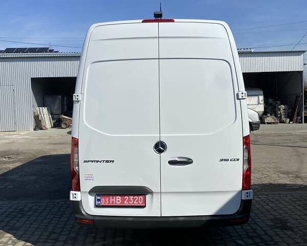 Мерседес Sprinter, объемом двигателя 2.14 л и пробегом 294 тыс. км за 23800 $, фото 5 на Automoto.ua