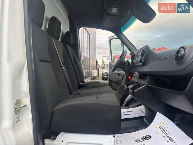 Мерседес Sprinter, объемом двигателя 2.2 л и пробегом 180 тыс. км за 29800 $, фото 33 на Automoto.ua