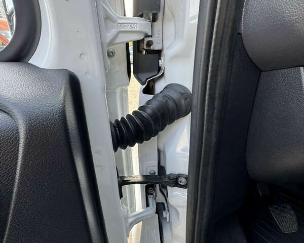 Мерседес Sprinter, объемом двигателя 2 л и пробегом 172 тыс. км за 25900 $, фото 14 на Automoto.ua