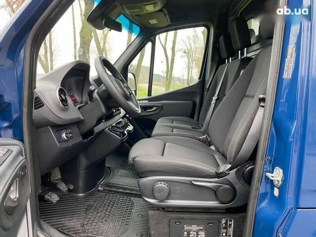 Мерседес Sprinter, объемом двигателя 2 л и пробегом 189 тыс. км за 31999 $, фото 12 на Automoto.ua